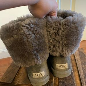 Gray tall Uggs size 7- women’s